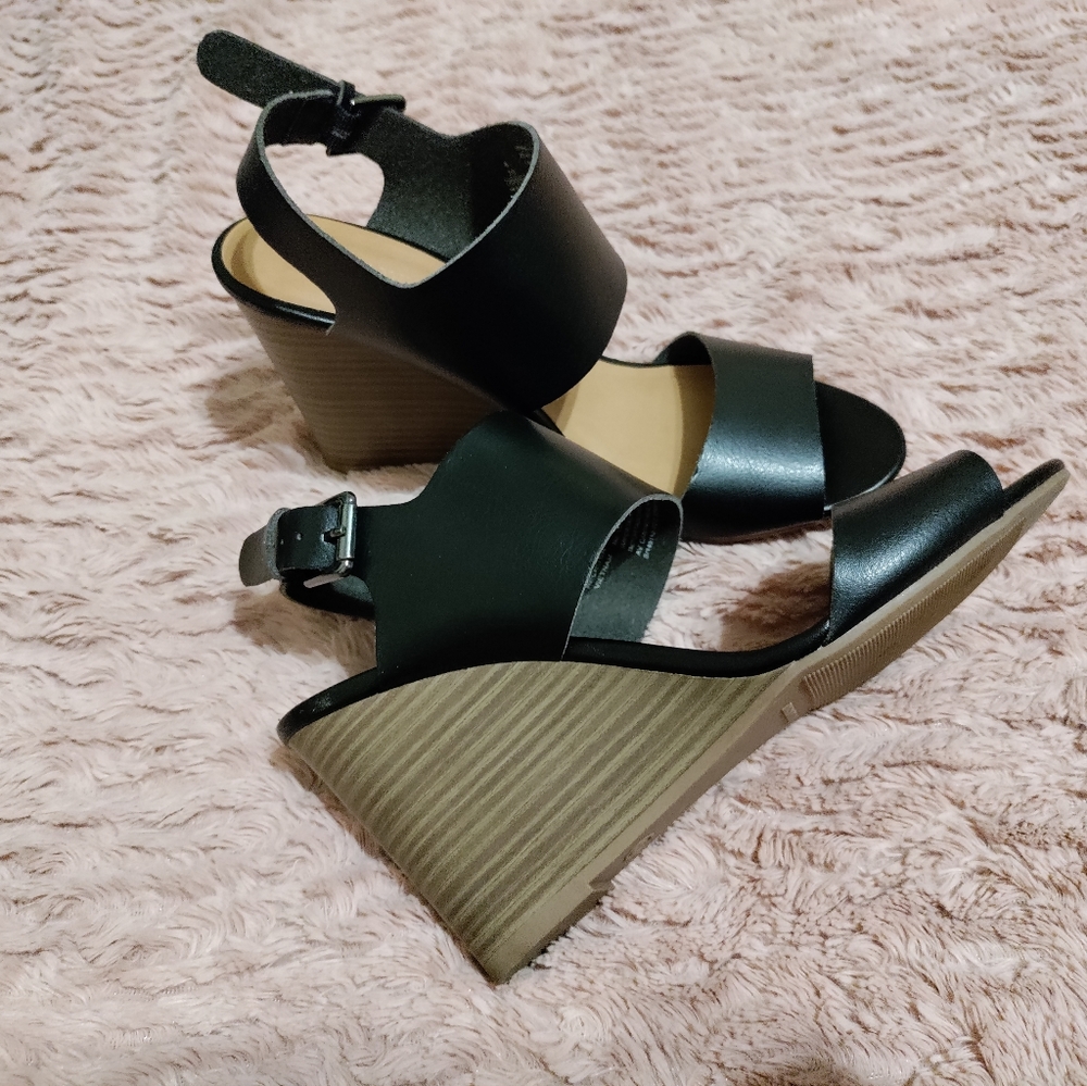 Old Navy Sandle Wedges